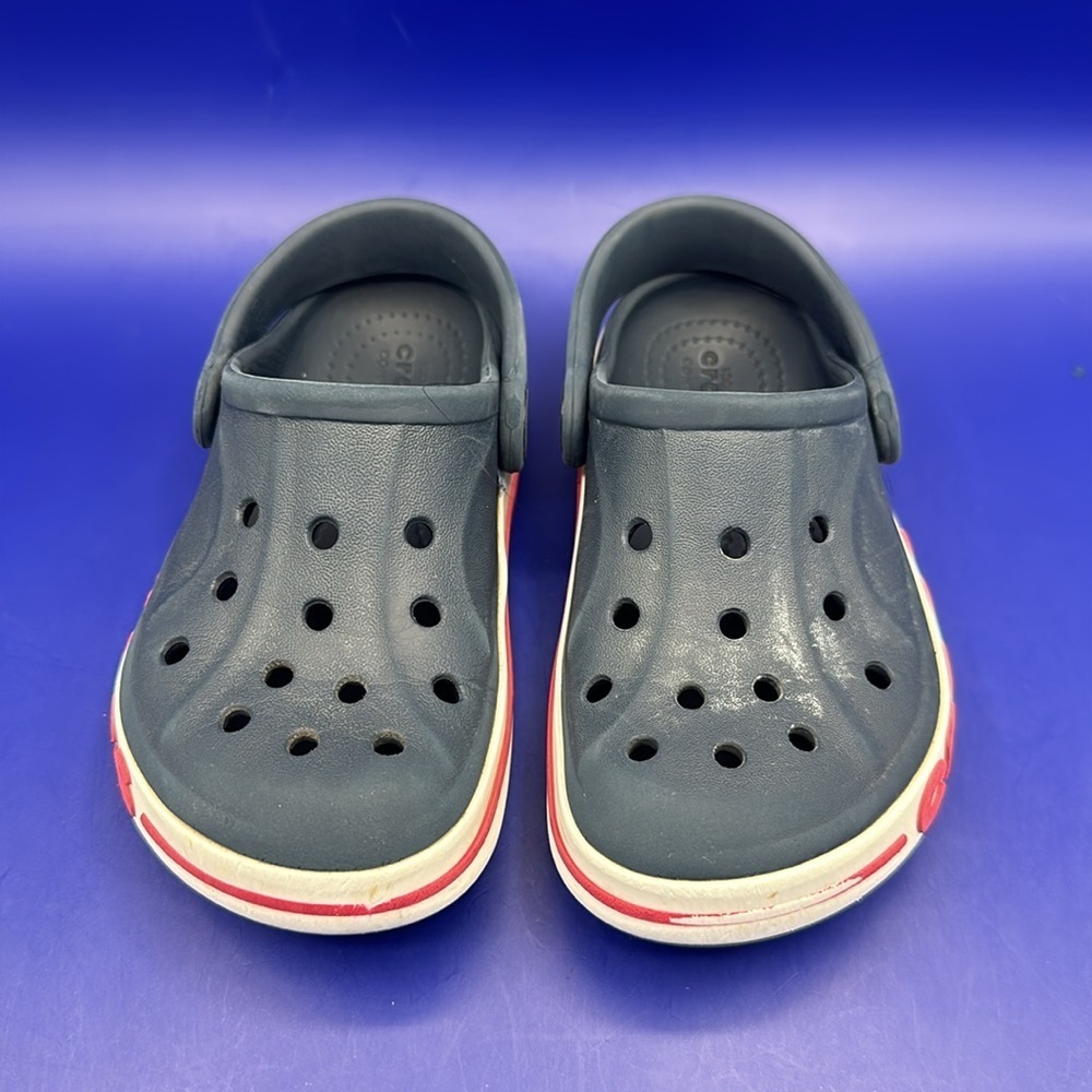 Crocs Slip Resistant Clogs Shoes Blue/White w/Red Stripe Youth Size 9 - Picture 5 of 9